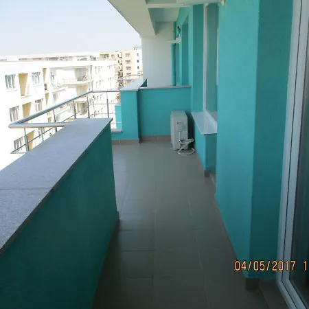 Summer Apartment 아파트 *