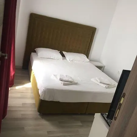 아파트 Summer Apartment